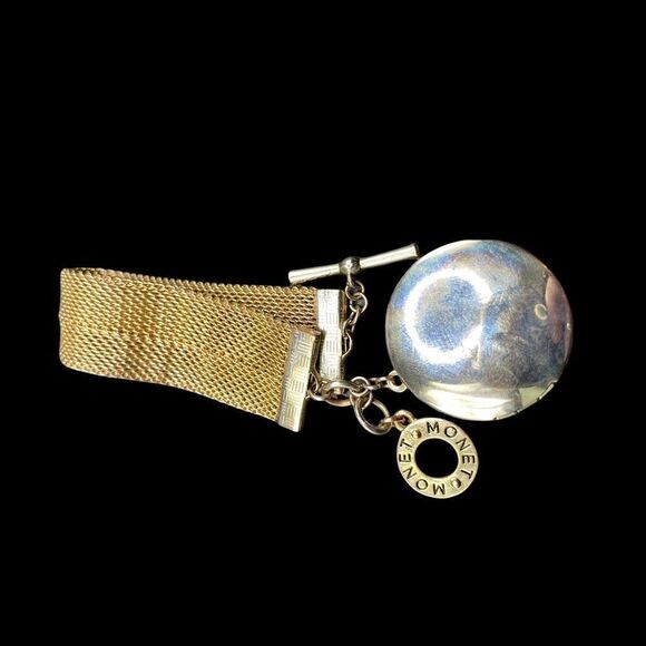Vintage Monet stamped toggle clasp mesh bracelet with double locket - Picture 4 of 6